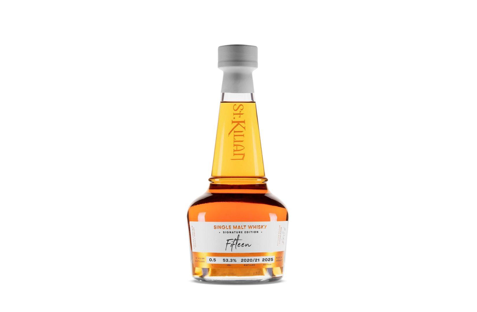 Pressemitteilung: Signature Edition FIFTEEN – St. Kilian Distillers präsentiert neuen Single Malt Whisky als Hommage an Torfrauch und Amarone Weinfässer